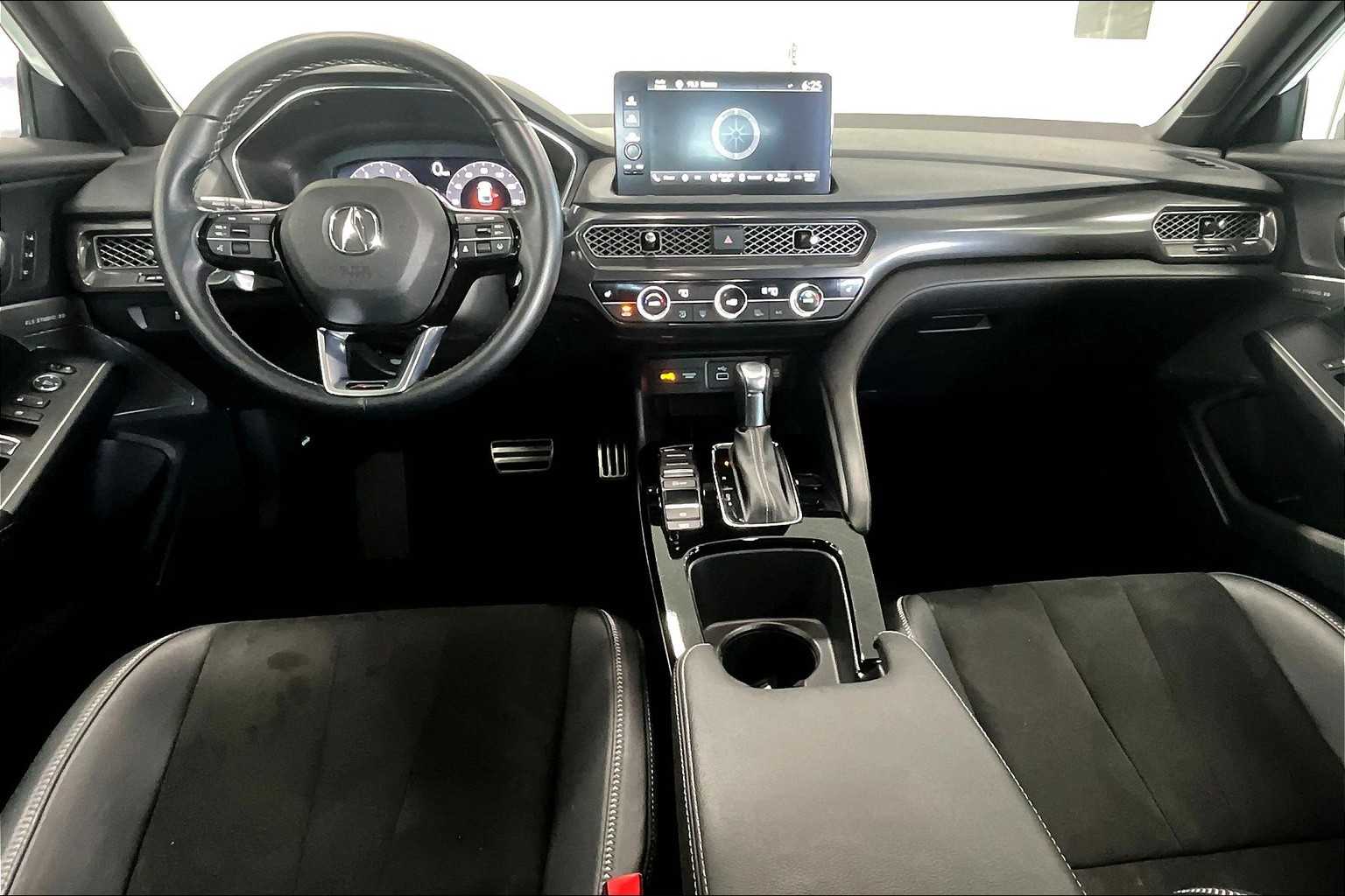Thumbnail: 2023 Acura Integra - 10