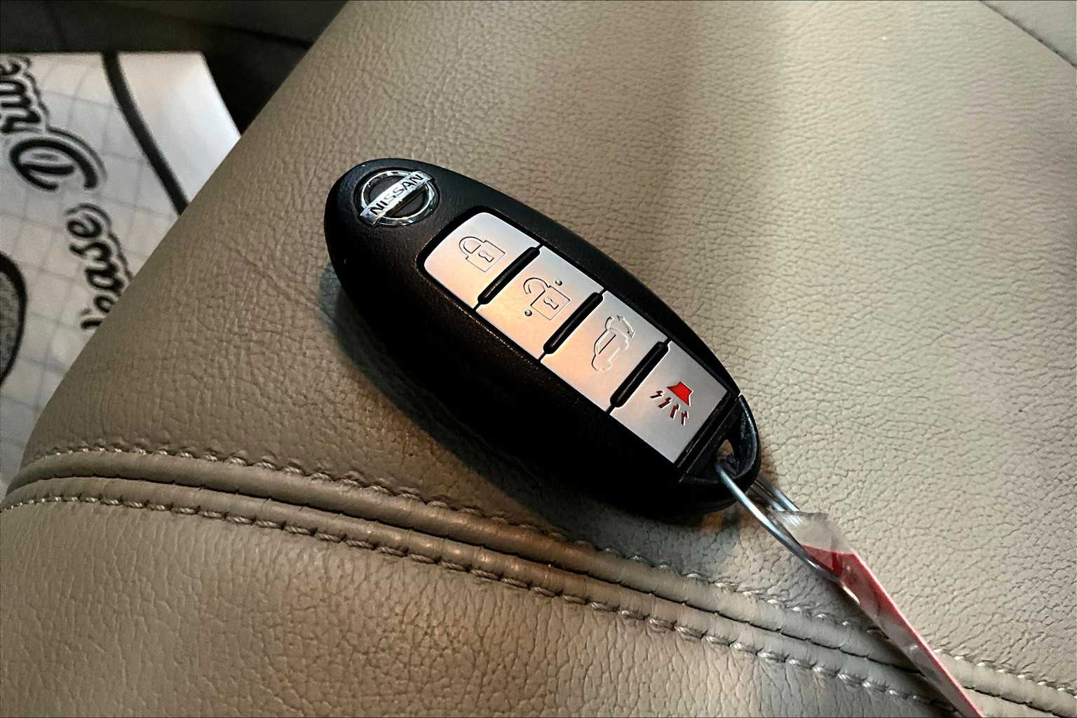Thumbnail: 2013 Nissan Murano - 18