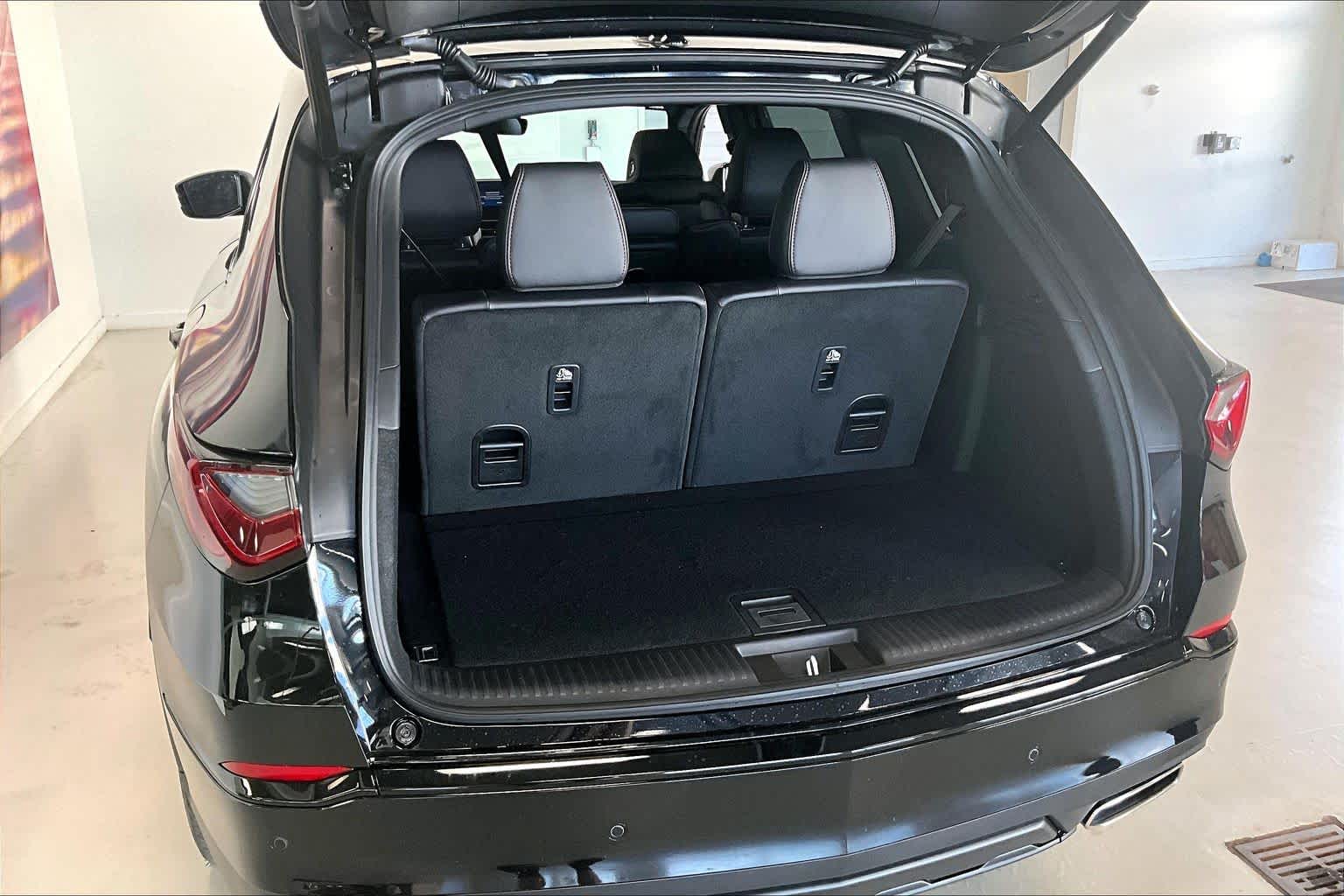 Thumbnail: 2026 Acura MDX - 18