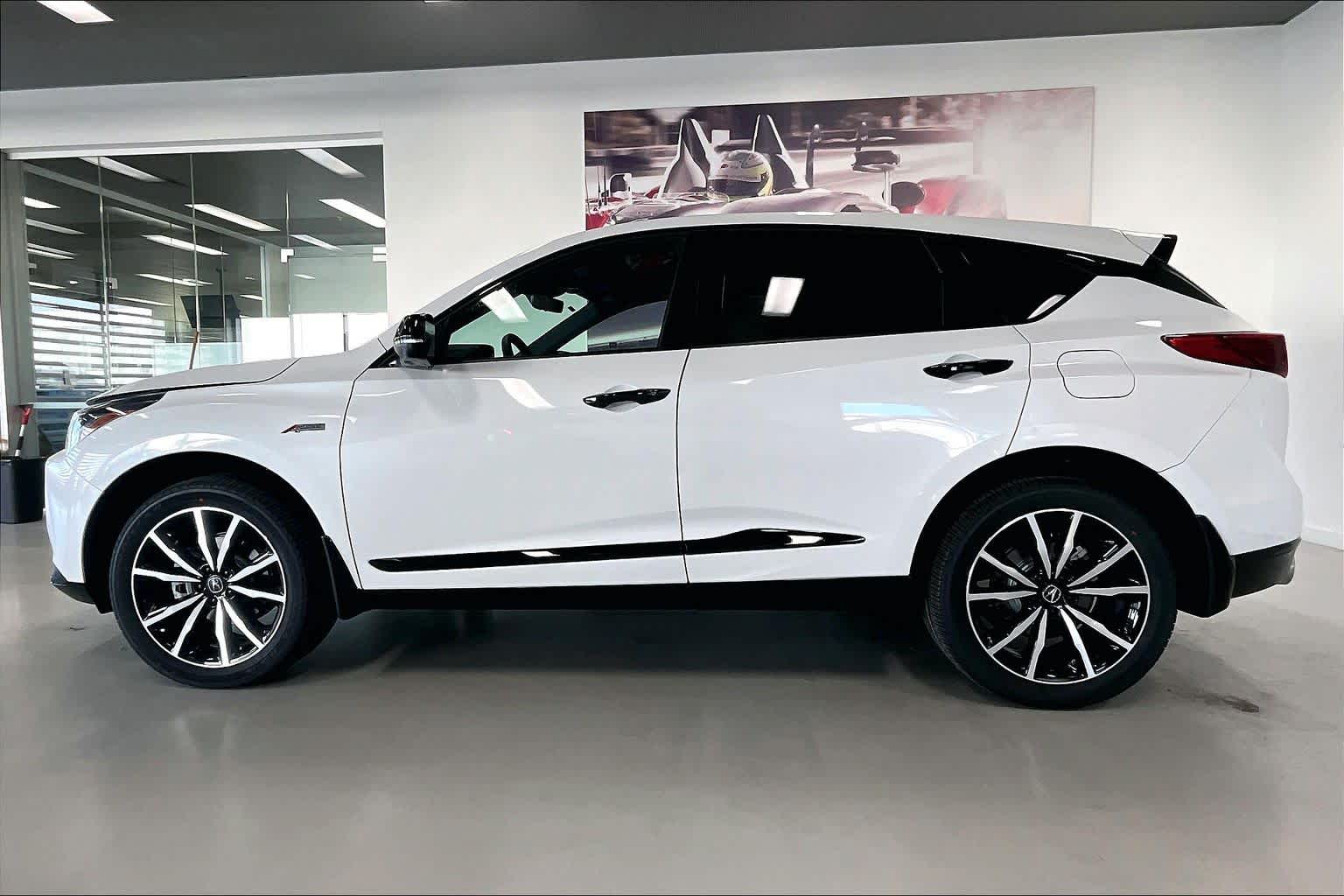 Thumbnail: 2026 Acura RDX - 3