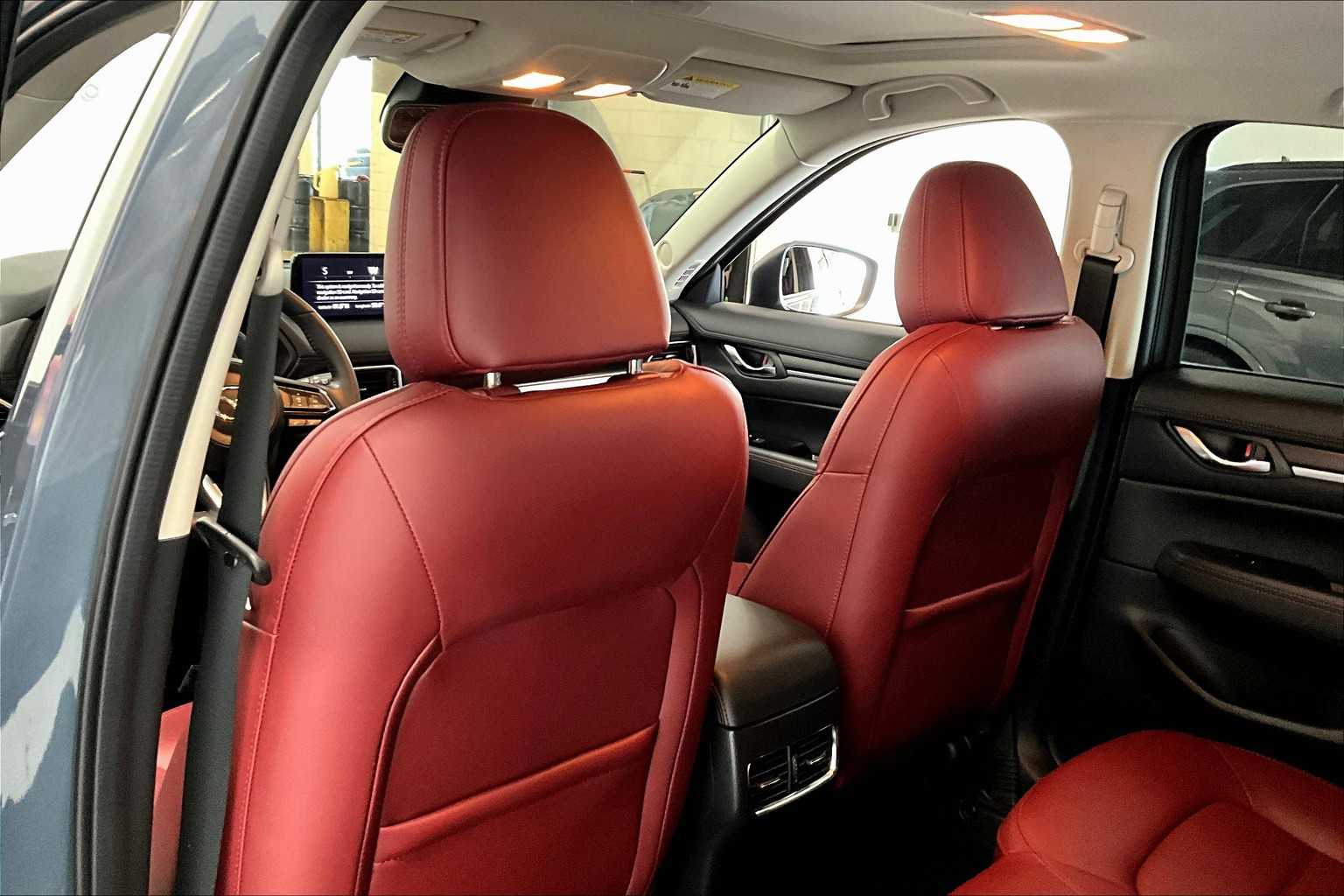 Thumbnail: 2023 Mazda CX-5 - 10