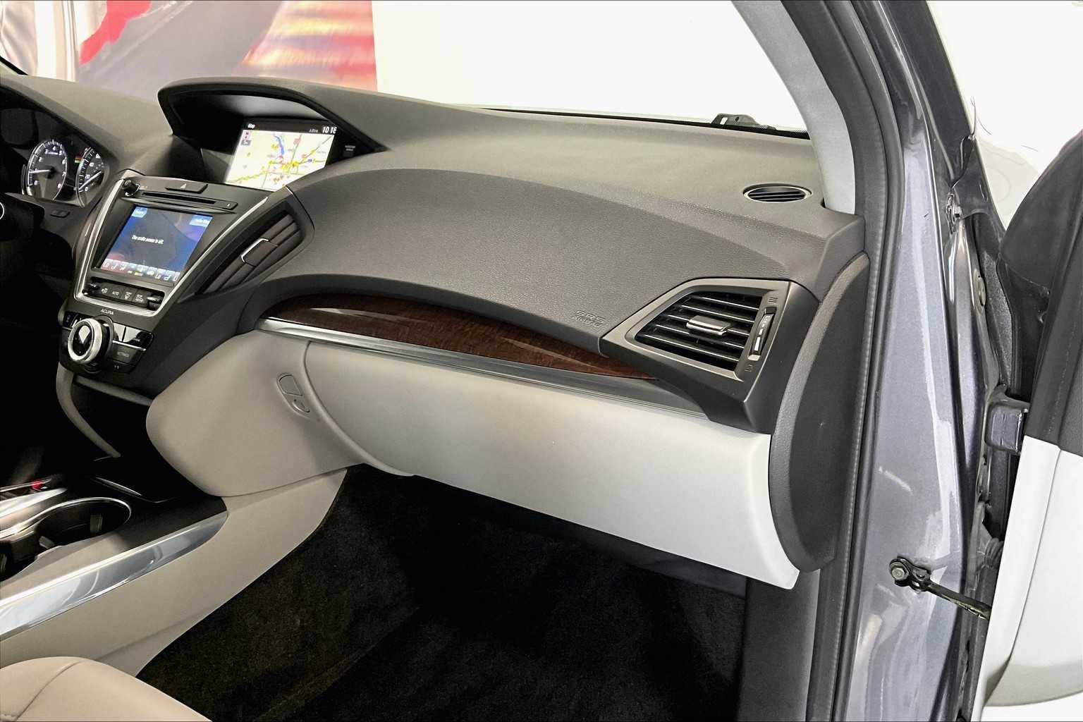 Thumbnail: 2018 Acura MDX - 19
