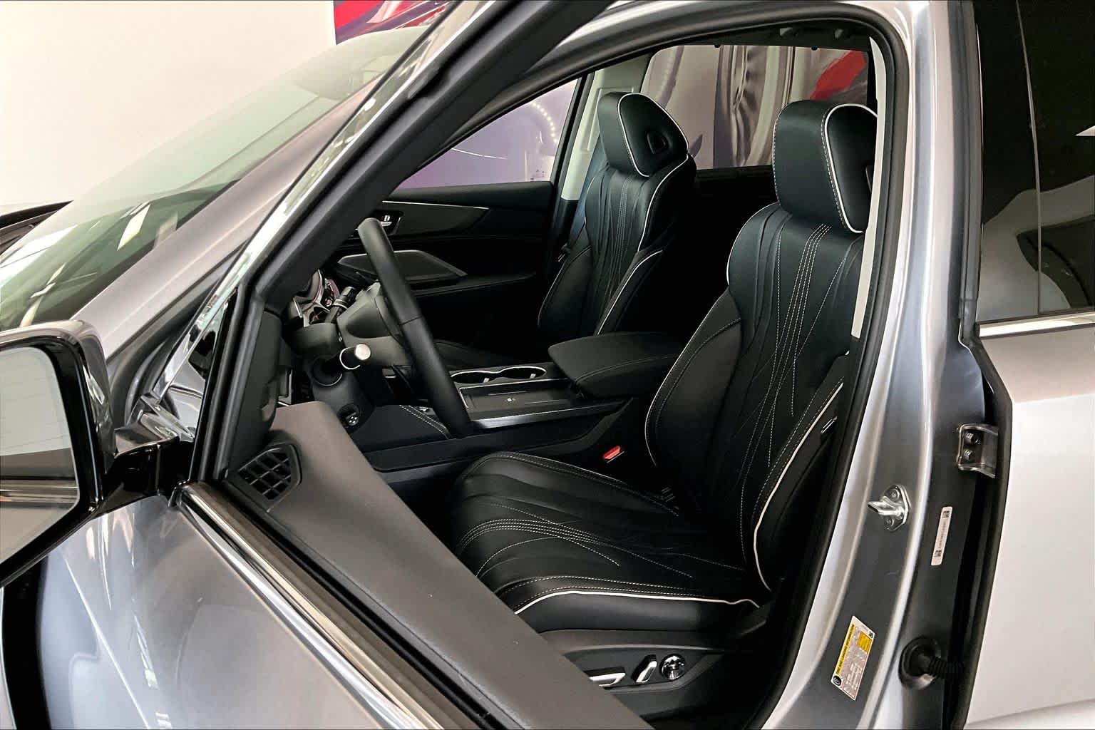 Thumbnail: 2026 Acura MDX - 10
