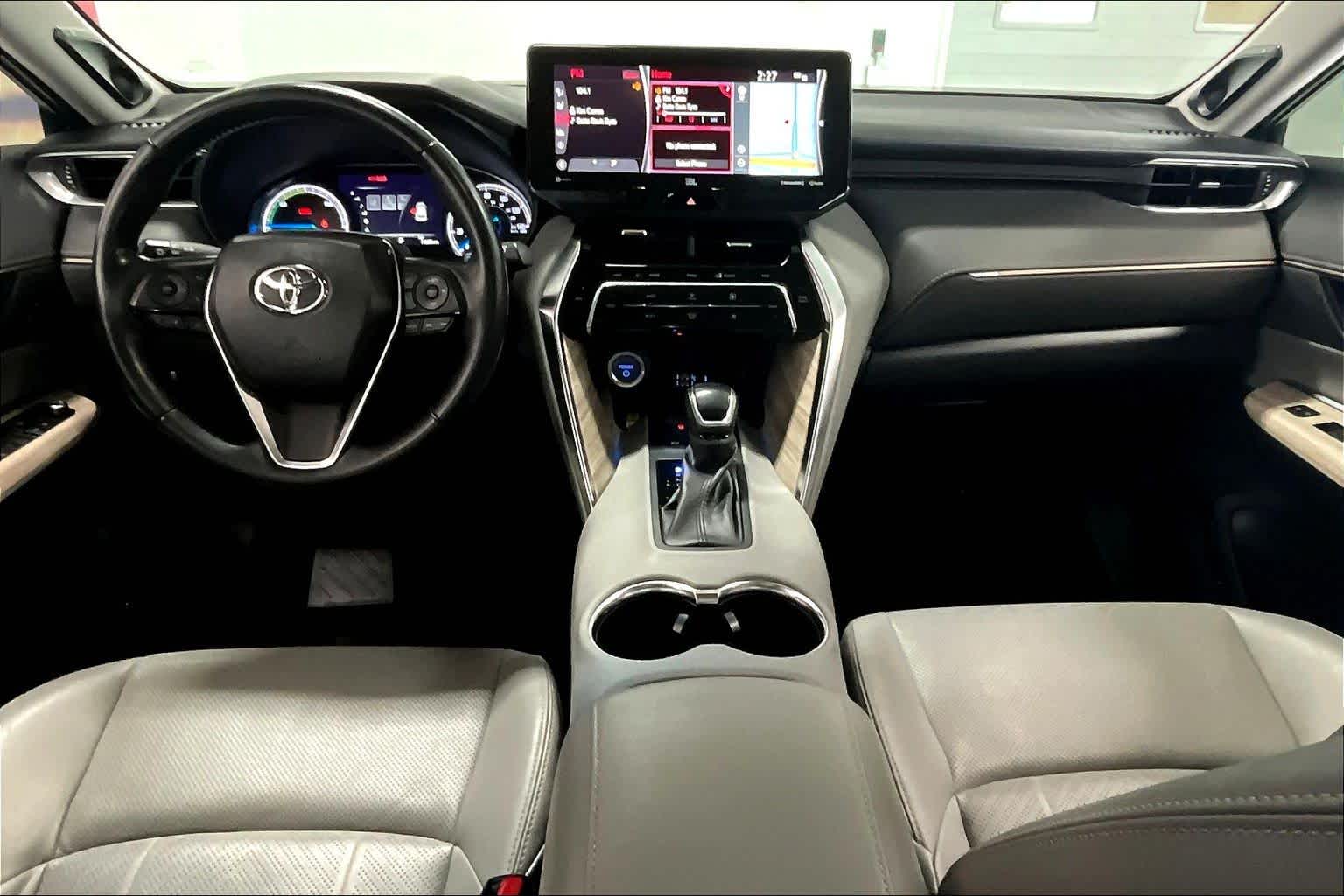 Thumbnail: 2021 Toyota Venza - 9