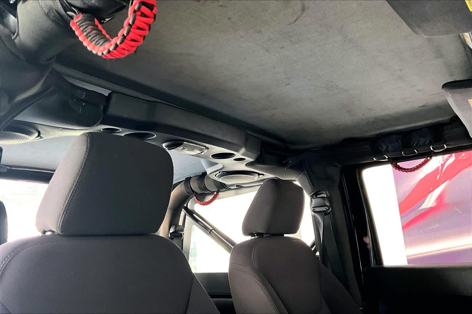 Thumbnail: 2014 Jeep Wrangler - 25