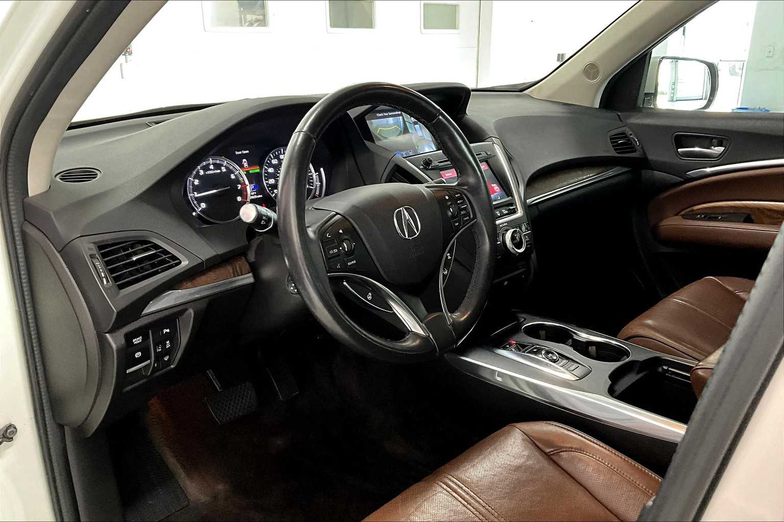Thumbnail: 2017 Acura MDX - 2