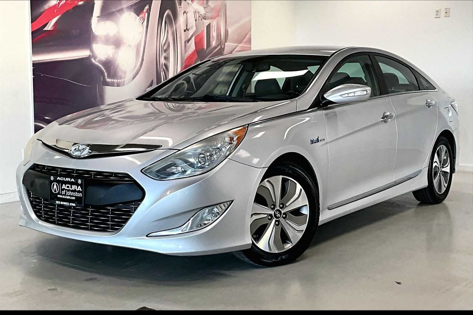 2013 Hyundai Sonata Limited -
                  Johnston, IA