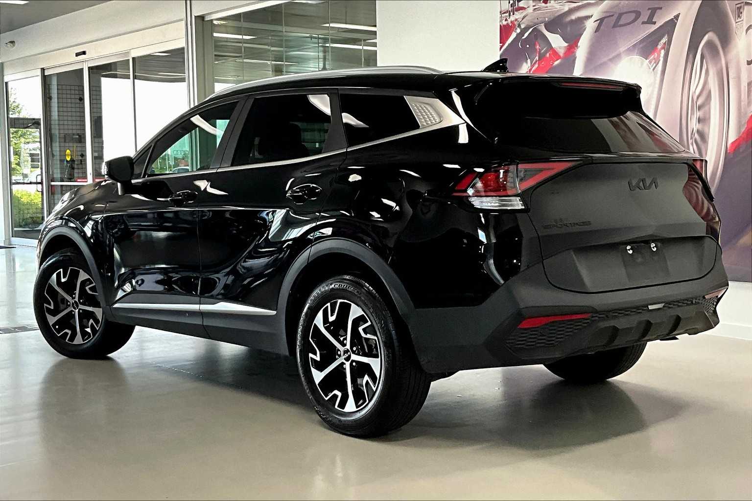 Thumbnail: 2023 Kia Sportage - 4