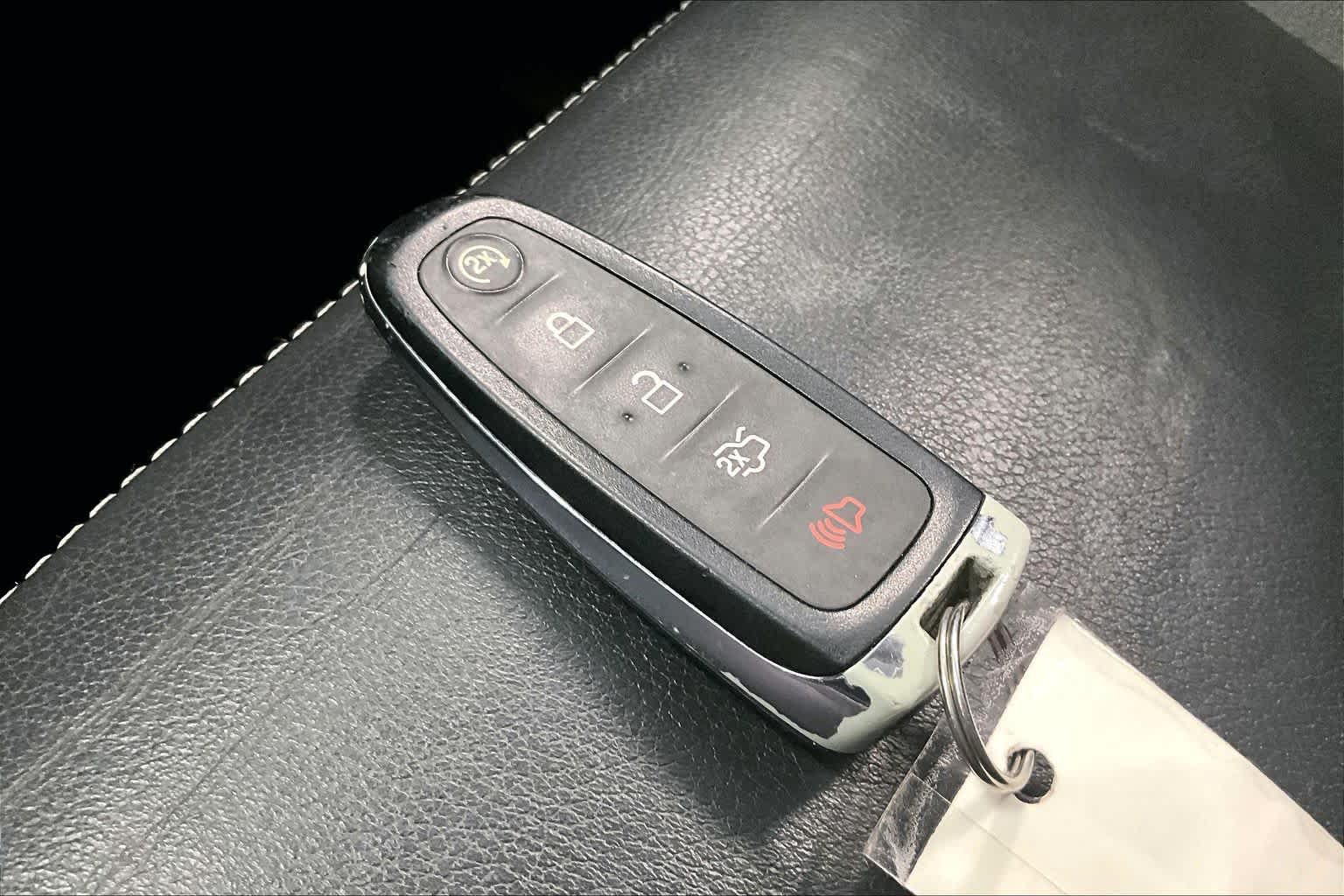 Thumbnail: 2014 Ford Escape - 18