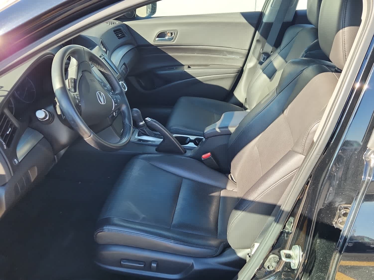 Thumbnail: 2017 Acura ILX - 8
