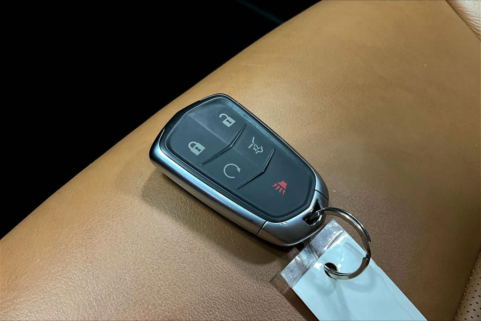 Thumbnail: 2023 Cadillac XT4 - 18