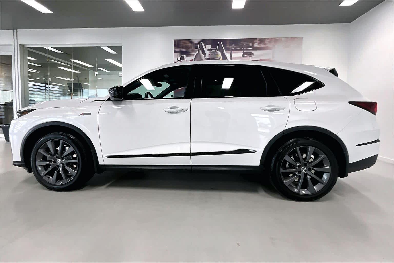 Thumbnail: 2026 Acura MDX - 3