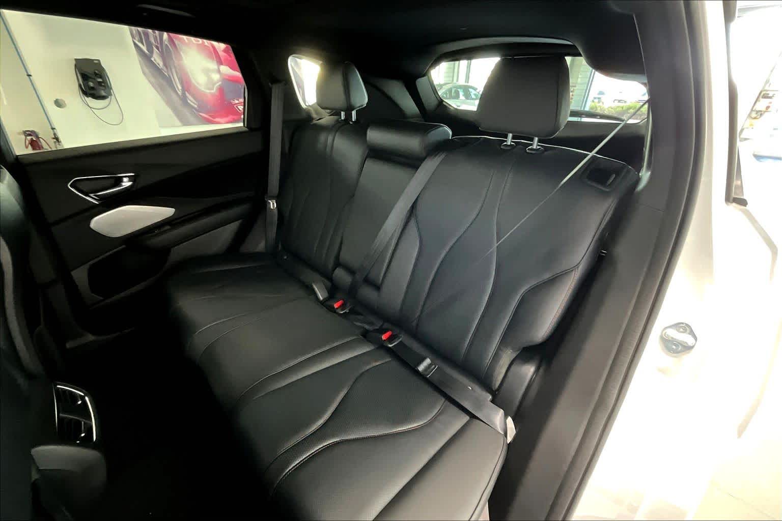 Thumbnail: 2026 Acura RDX - 13