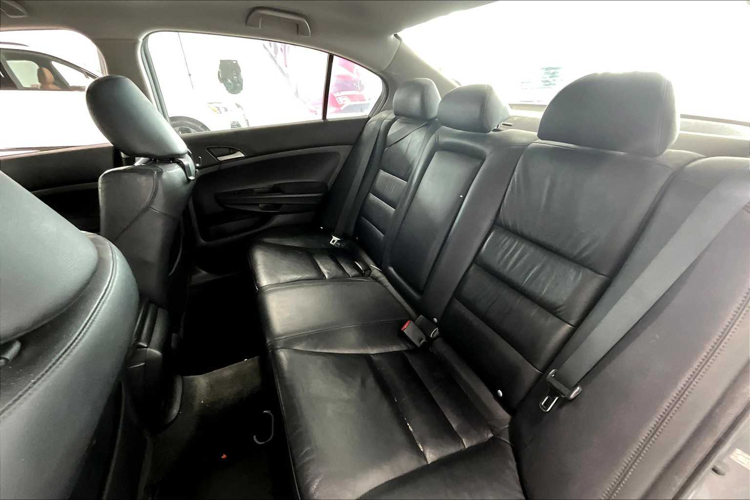 Thumbnail: 2011 Honda Accord - 16