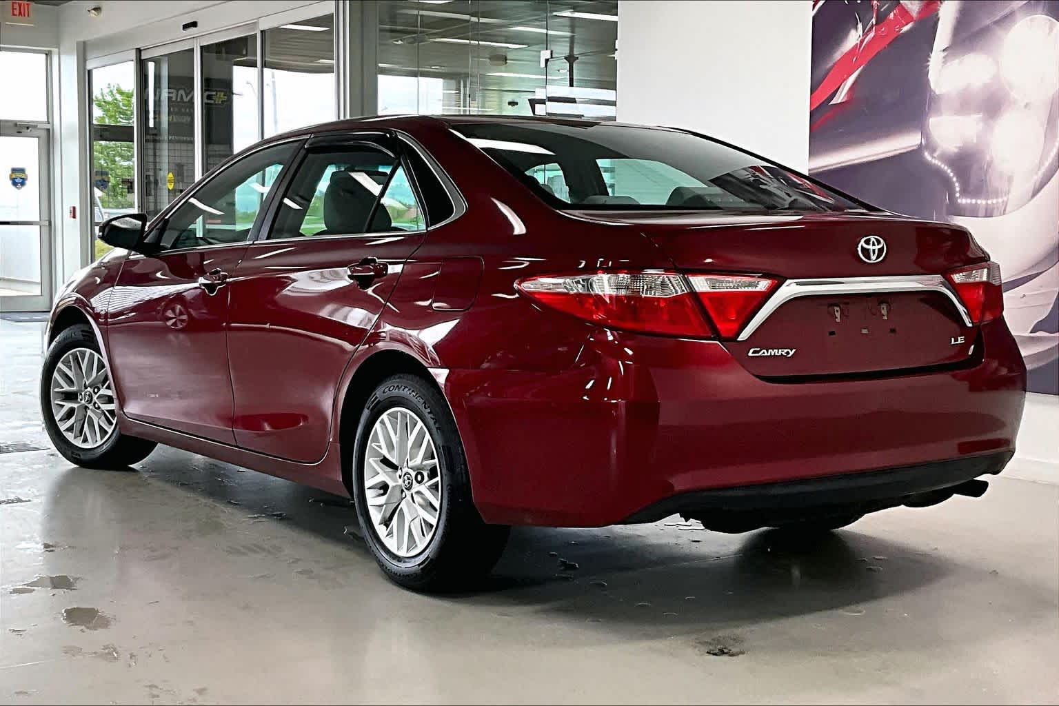 Thumbnail: 2017 Toyota Camry - 4