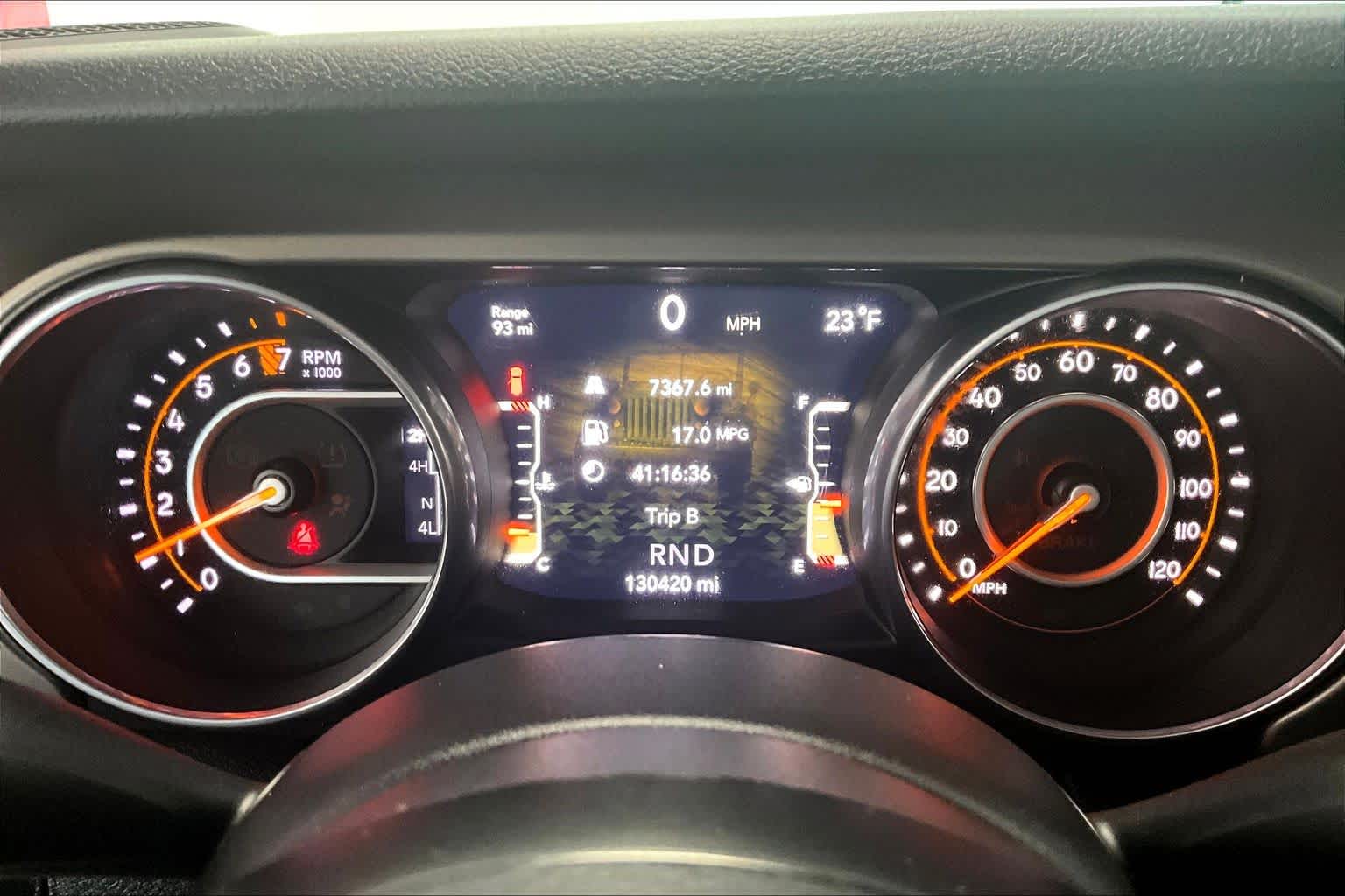 Thumbnail: 2018 Jeep Wrangler - 14