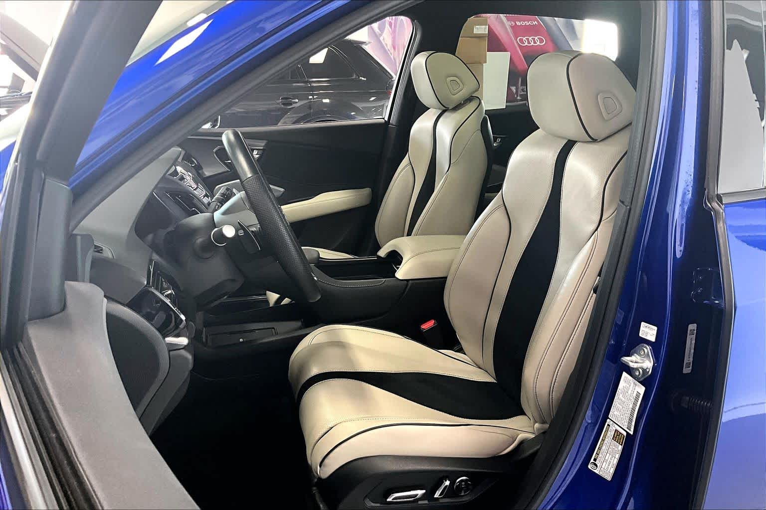 Thumbnail: 2024 Acura RDX - 9