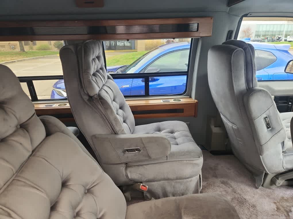 Thumbnail: 1993 Chevrolet Astro - 11