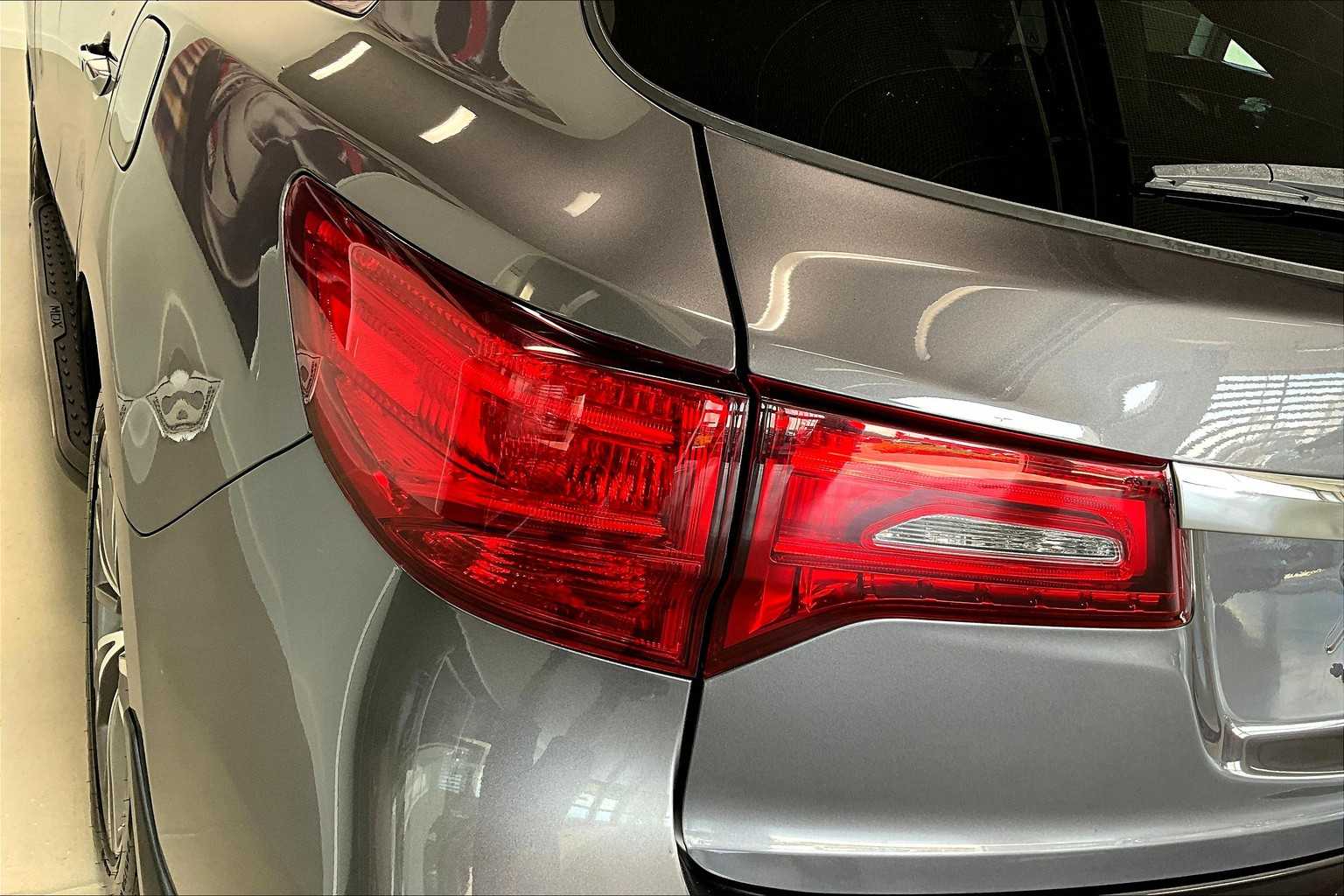 Thumbnail: 2018 Acura MDX - 26