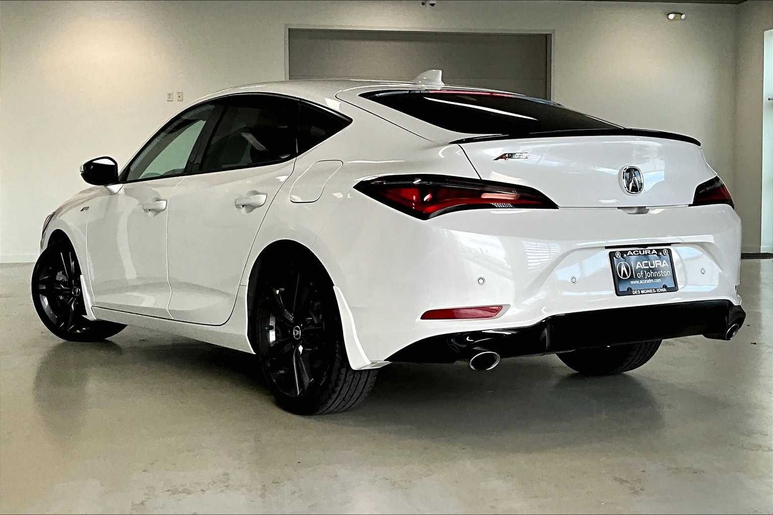 Thumbnail: 2023 Acura Integra - 4