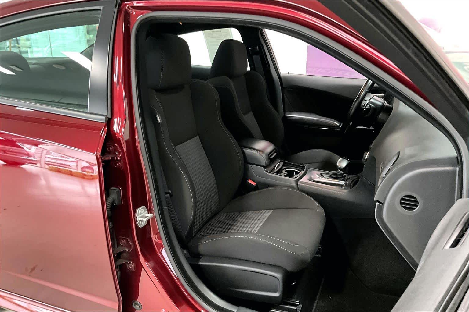 Thumbnail: 2020 Dodge Charger - 12