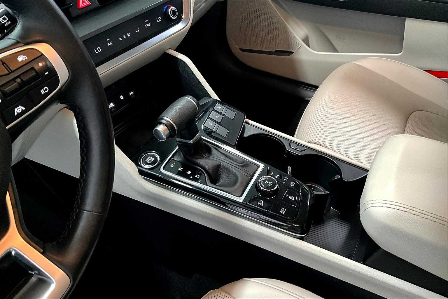 Thumbnail: 2023 Kia Sportage - 15