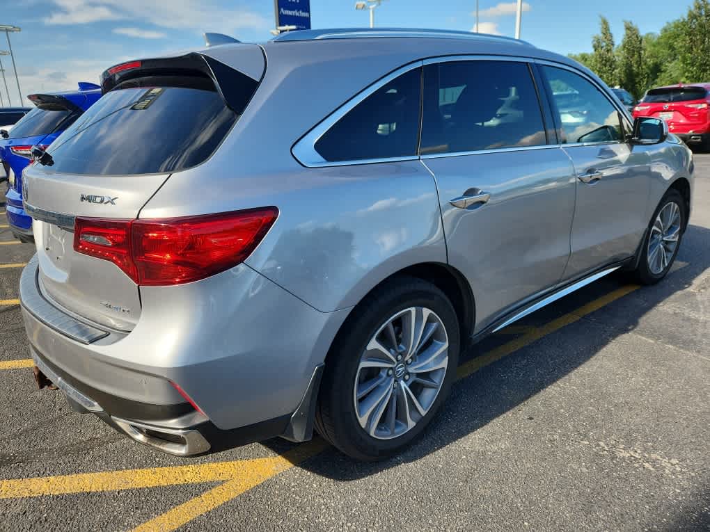 Thumbnail: 2017 Acura MDX - 3
