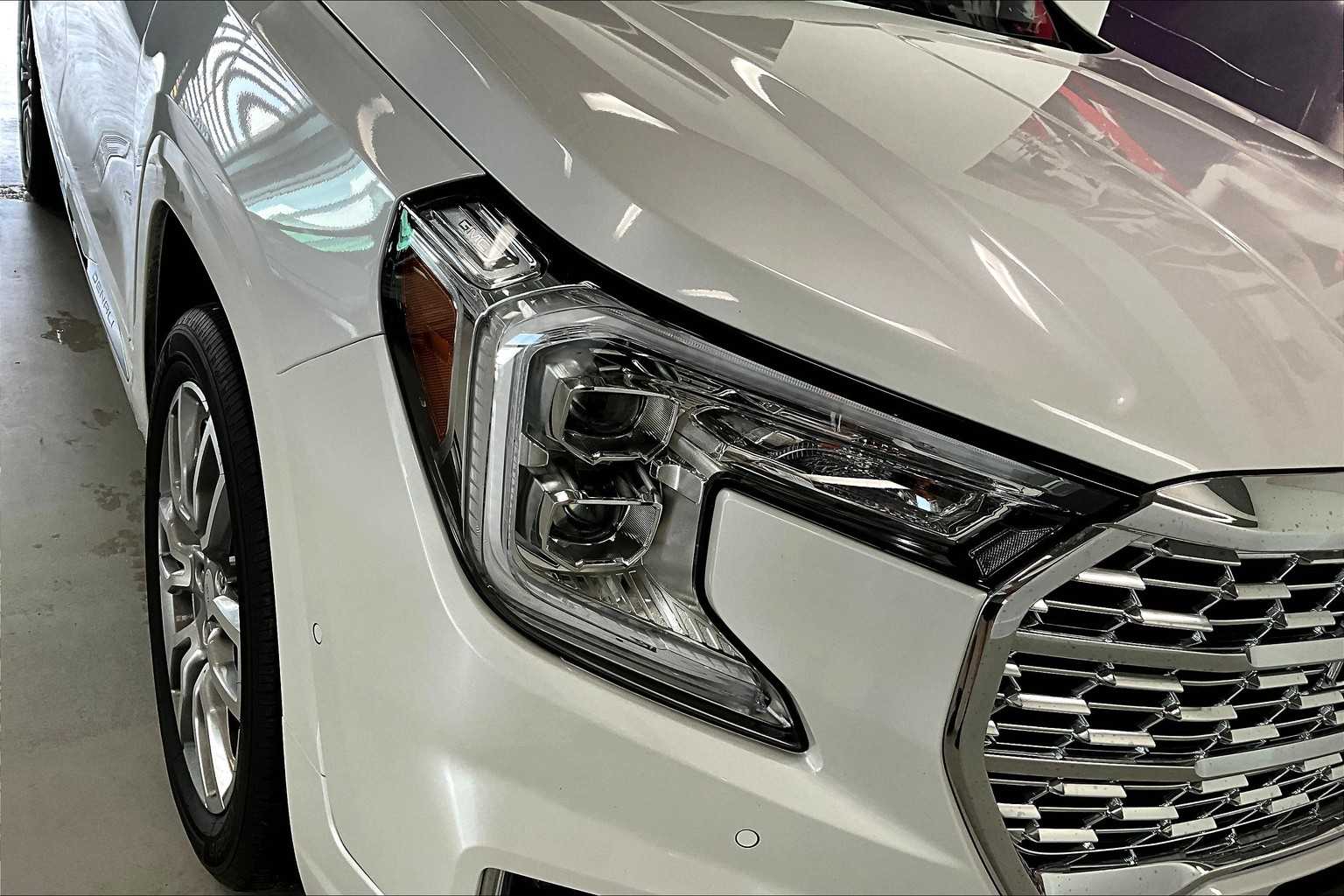 Thumbnail: 2024 GMC Terrain - 25