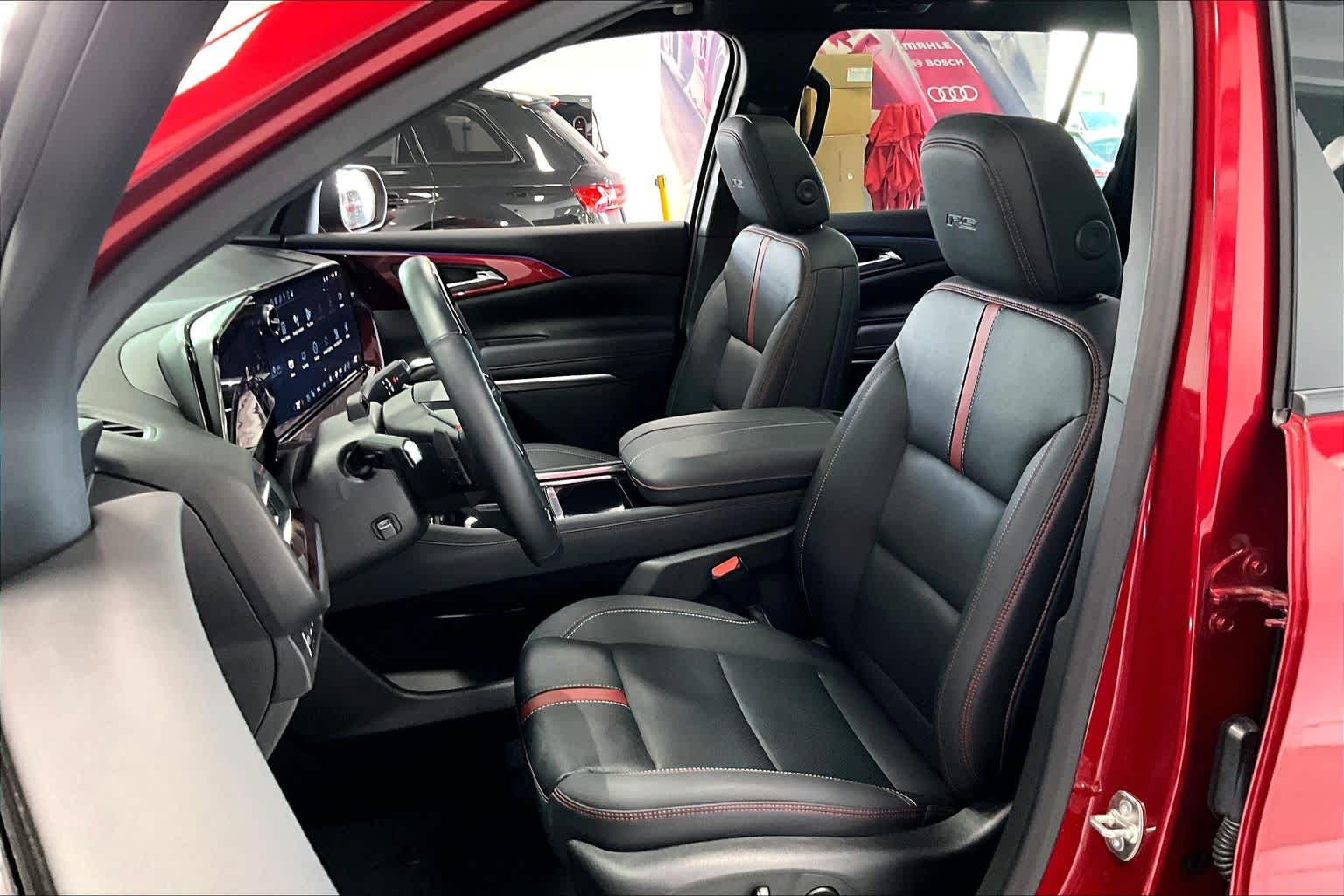 Thumbnail: 2024 Chevrolet Traverse - 9