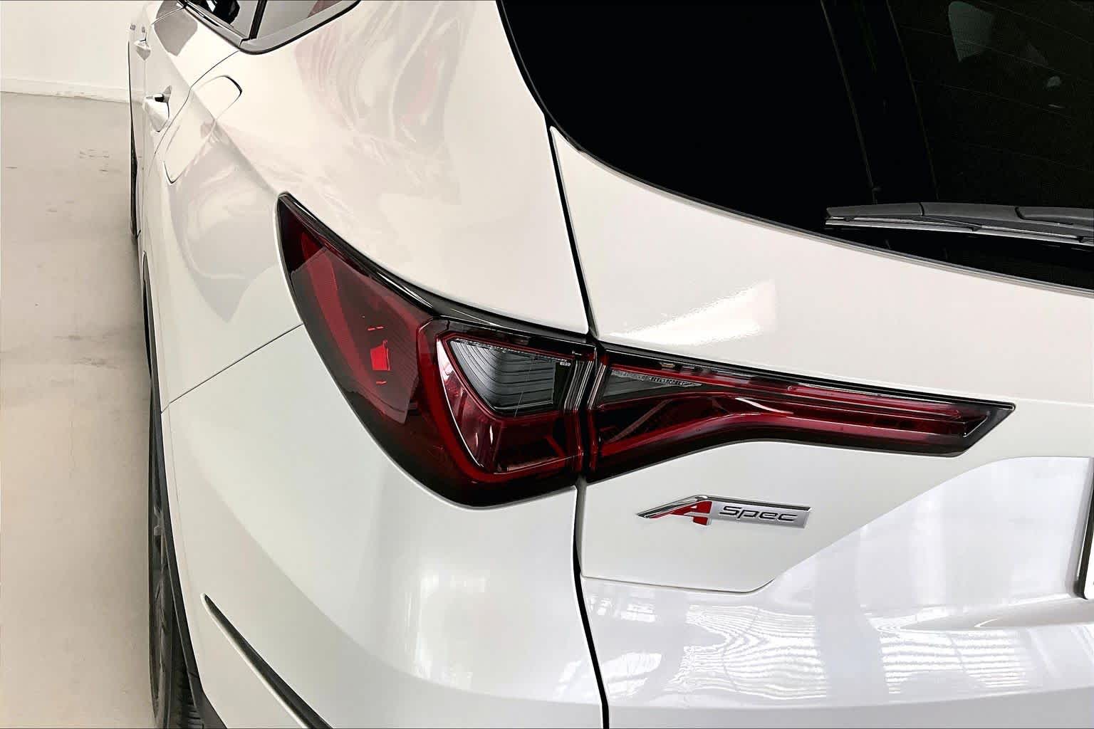 Thumbnail: 2023 Acura MDX - 30