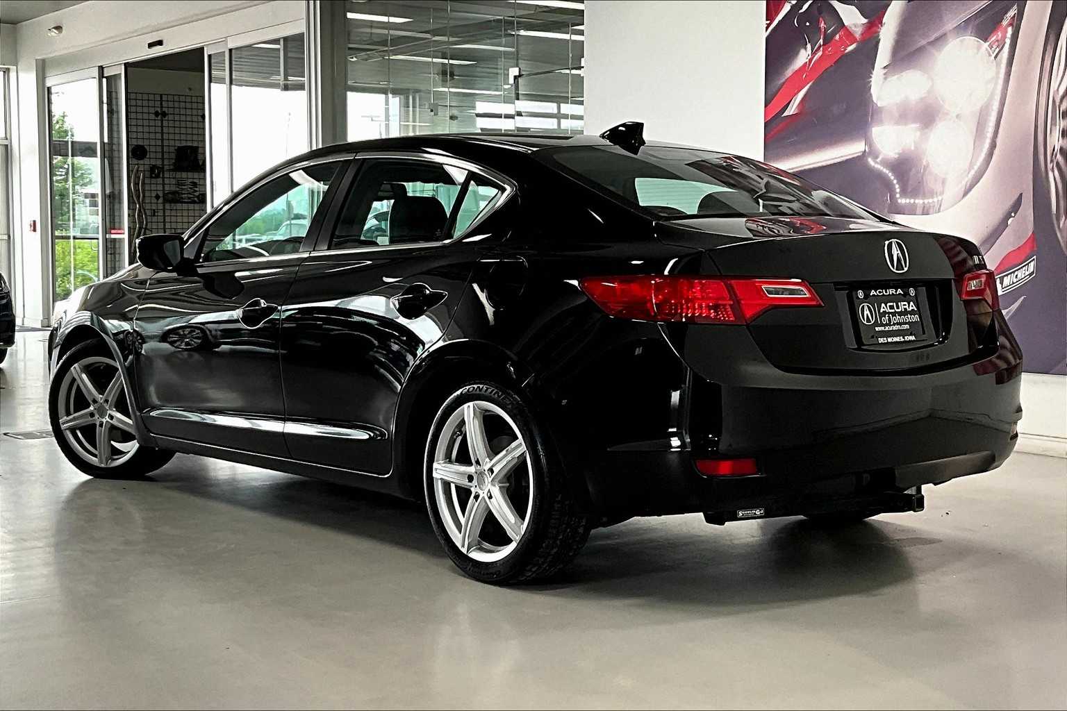 2013 Acura ILX Technology 4