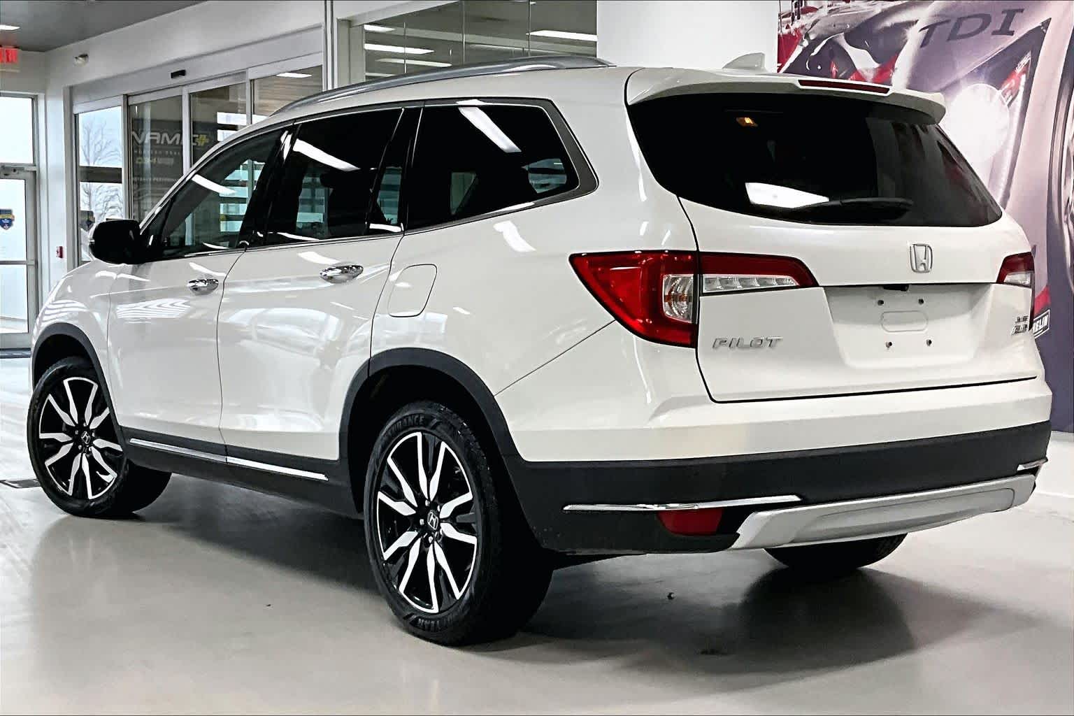 Thumbnail: 2019 Honda Pilot - 4