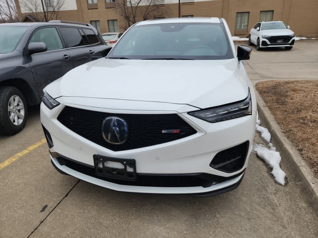 Thumbnail: 2022 Acura MDX - 2