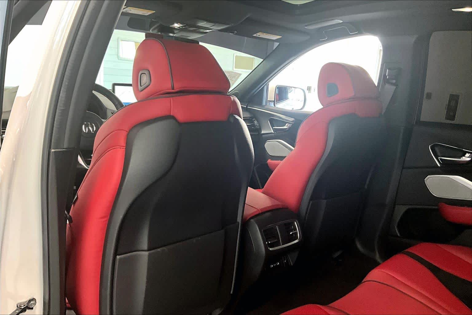 Thumbnail: 2024 Acura RDX - 11