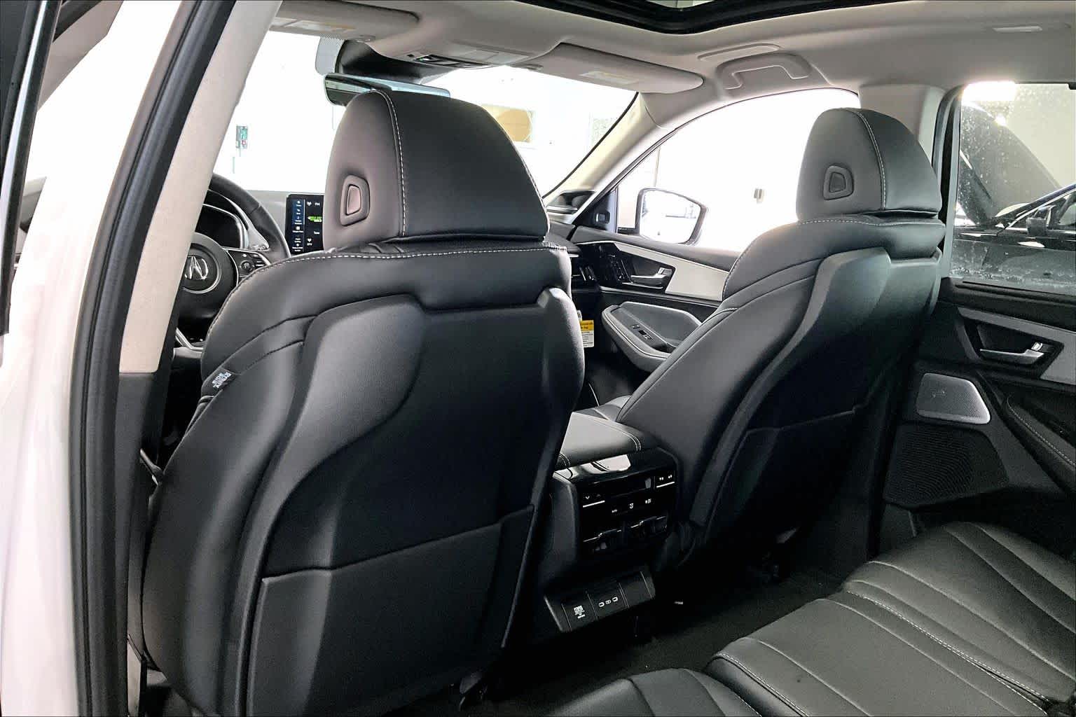 Thumbnail: 2026 Acura MDX - 12