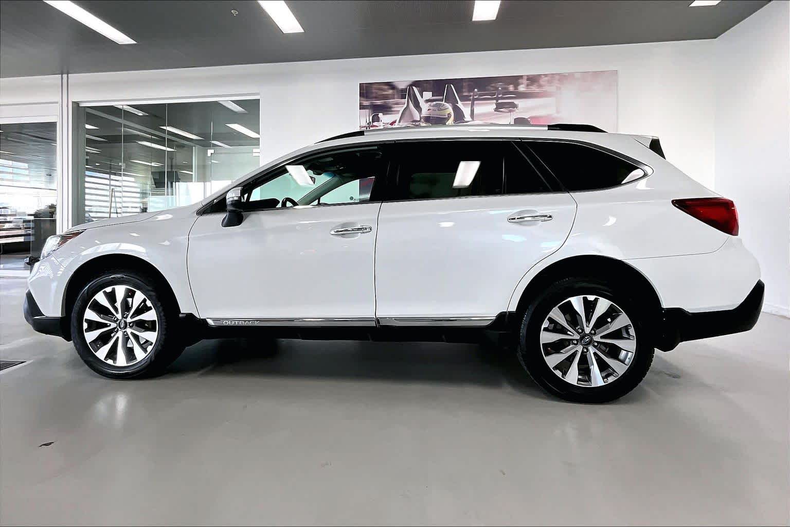 Thumbnail: 2018 Subaru Outback - 3