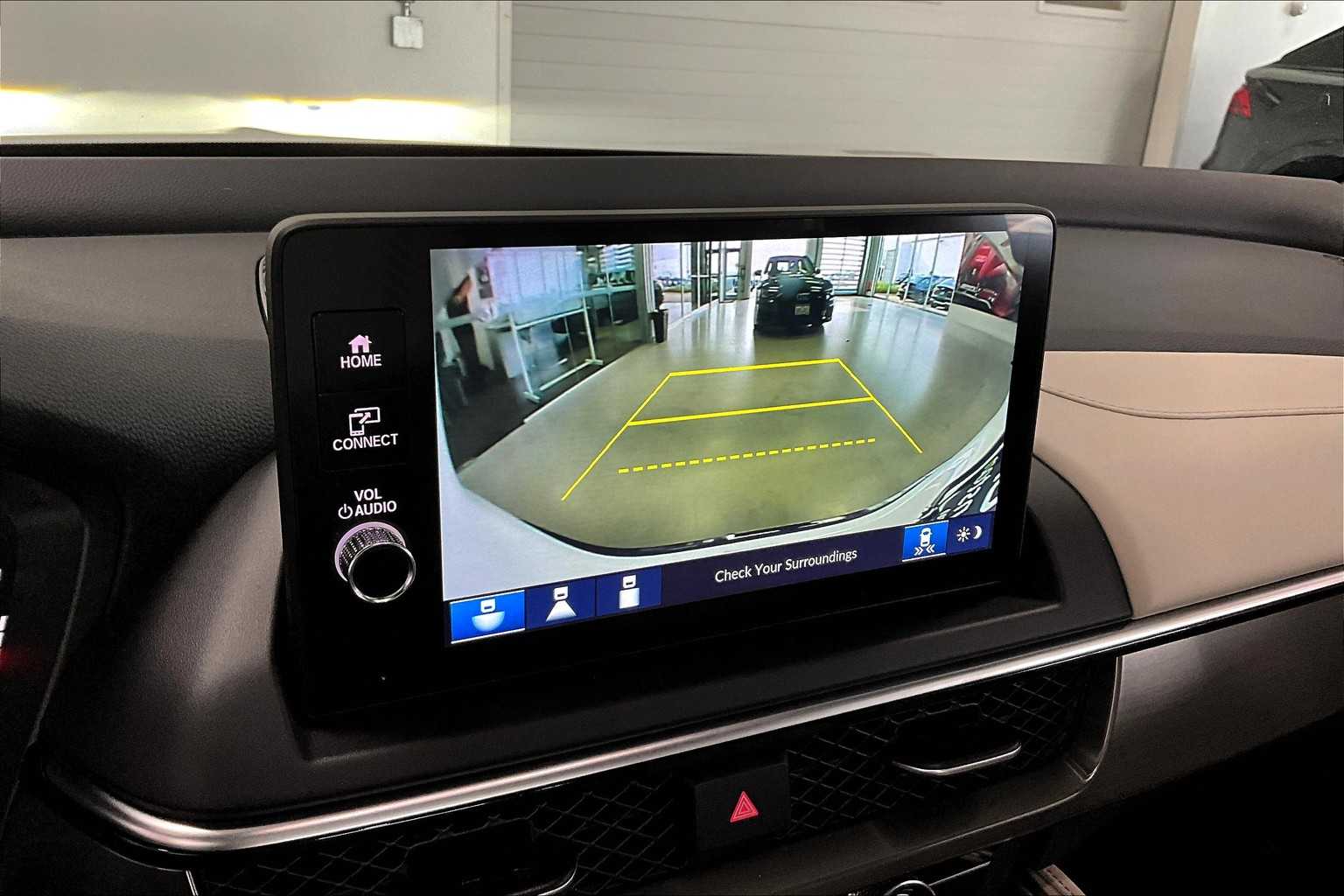 Thumbnail: 2025 Acura ADX - 24