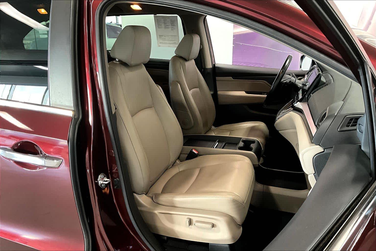 Thumbnail: 2018 Honda Odyssey - 11