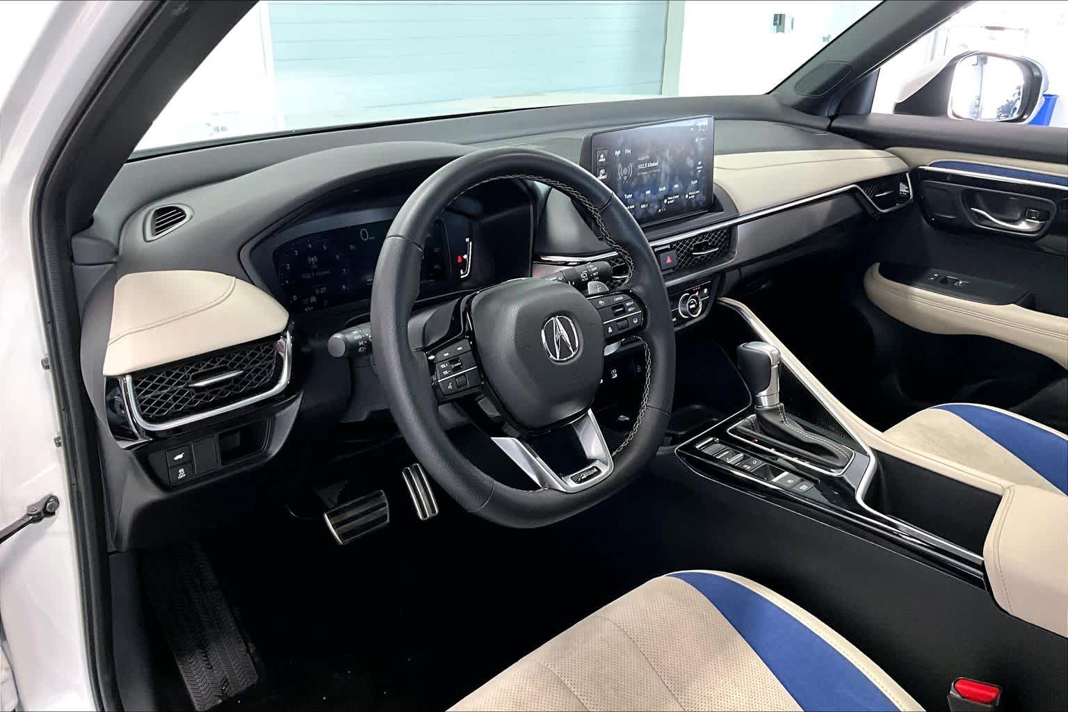 Thumbnail: 2025 Acura ADX - 2