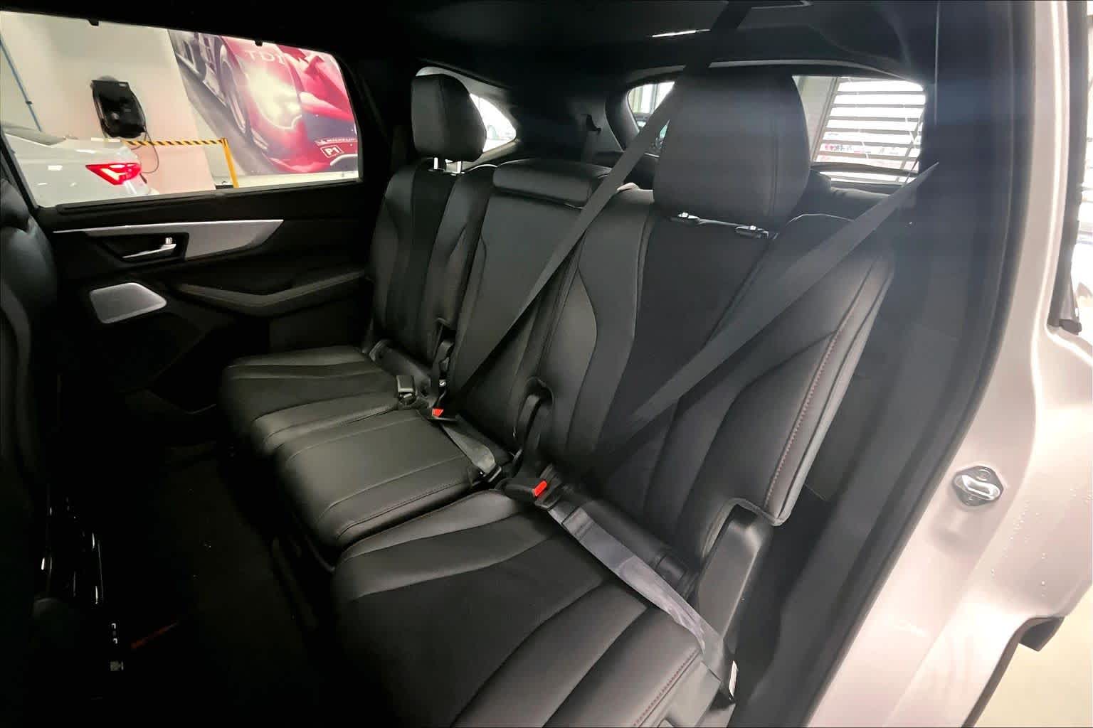 Thumbnail: 2026 Acura MDX - 13