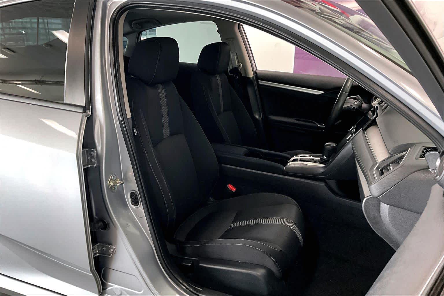 Thumbnail: 2016 Honda Civic - 12