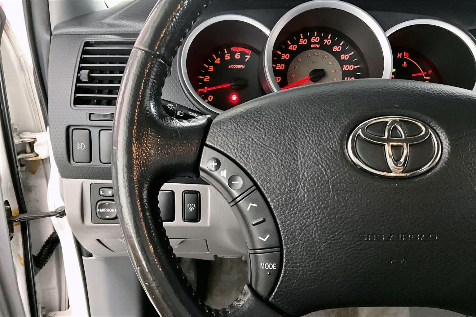 Thumbnail: 2011 Toyota Tacoma - 21