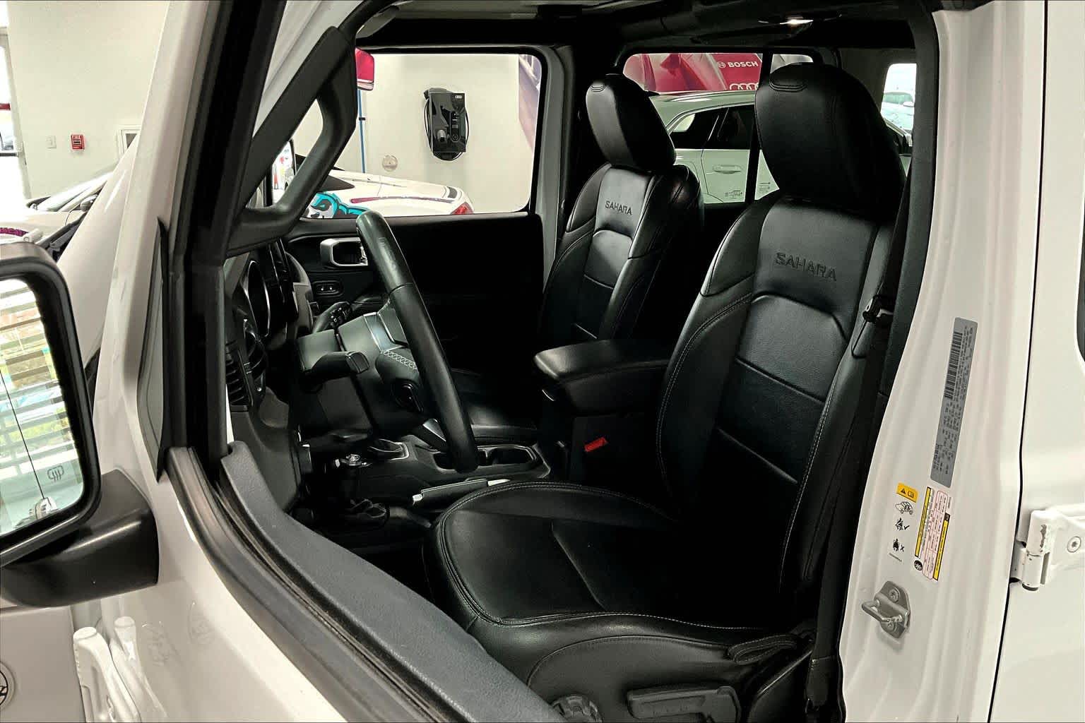 Thumbnail: 2018 Jeep Wrangler - 9