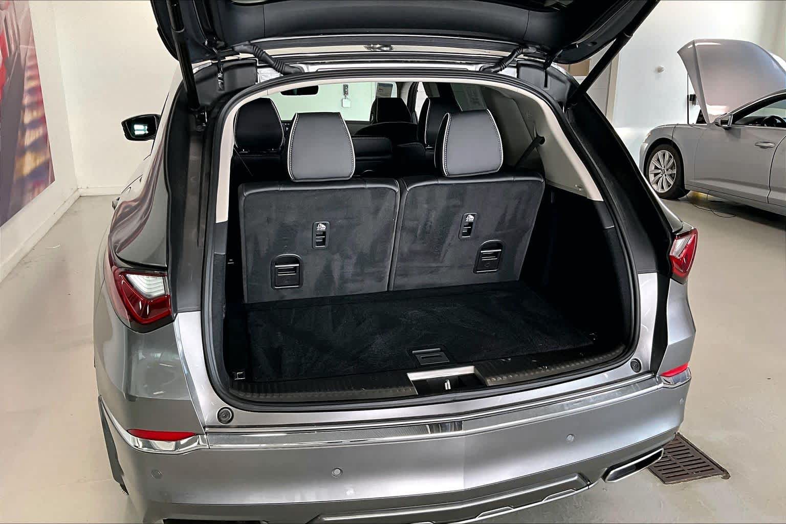 Thumbnail: 2026 Acura MDX - 16