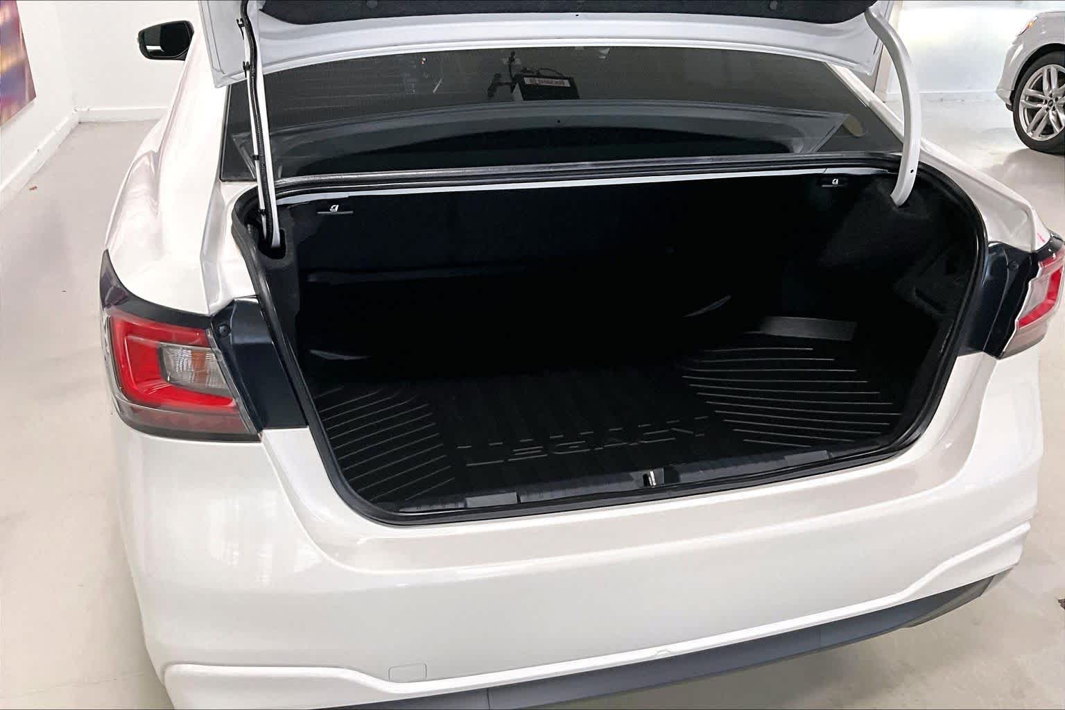 Thumbnail: 2021 Subaru Legacy - 17