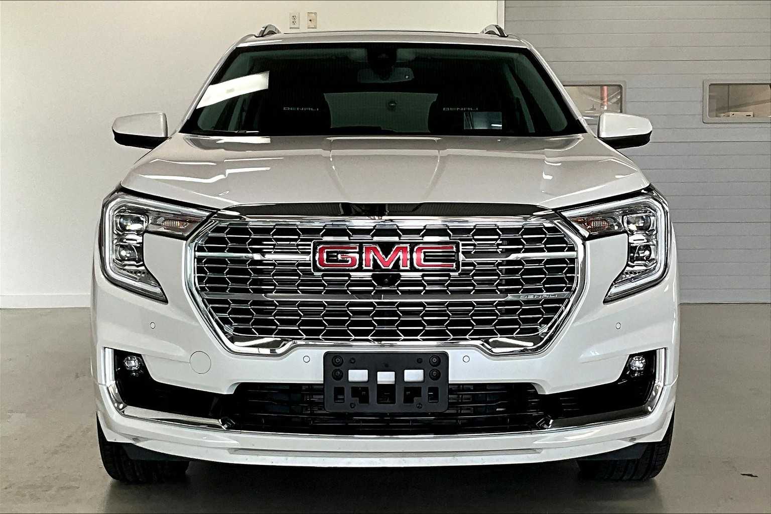 Thumbnail: 2024 GMC Terrain - 6