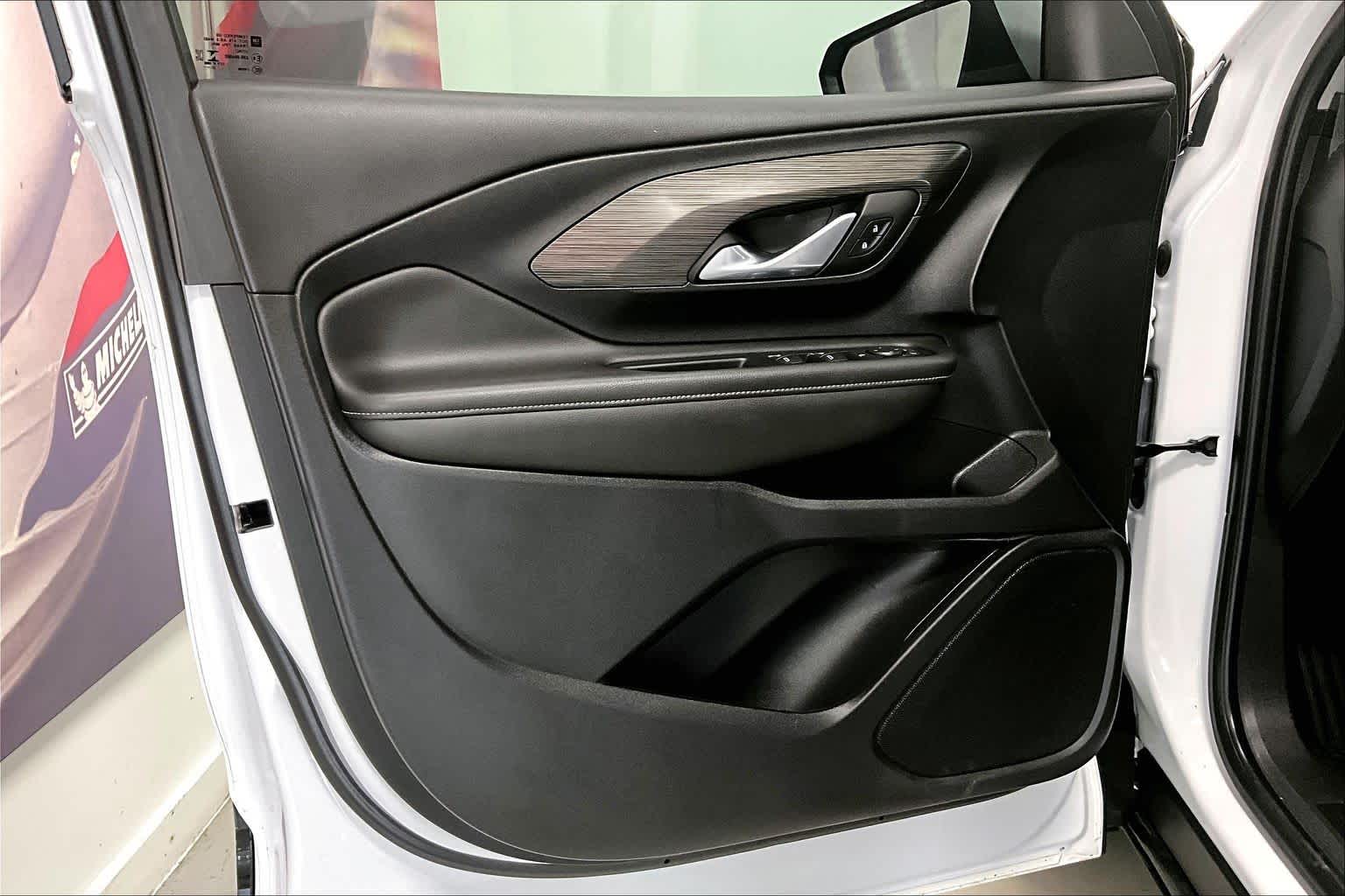 Thumbnail: 2022 GMC Terrain - 27