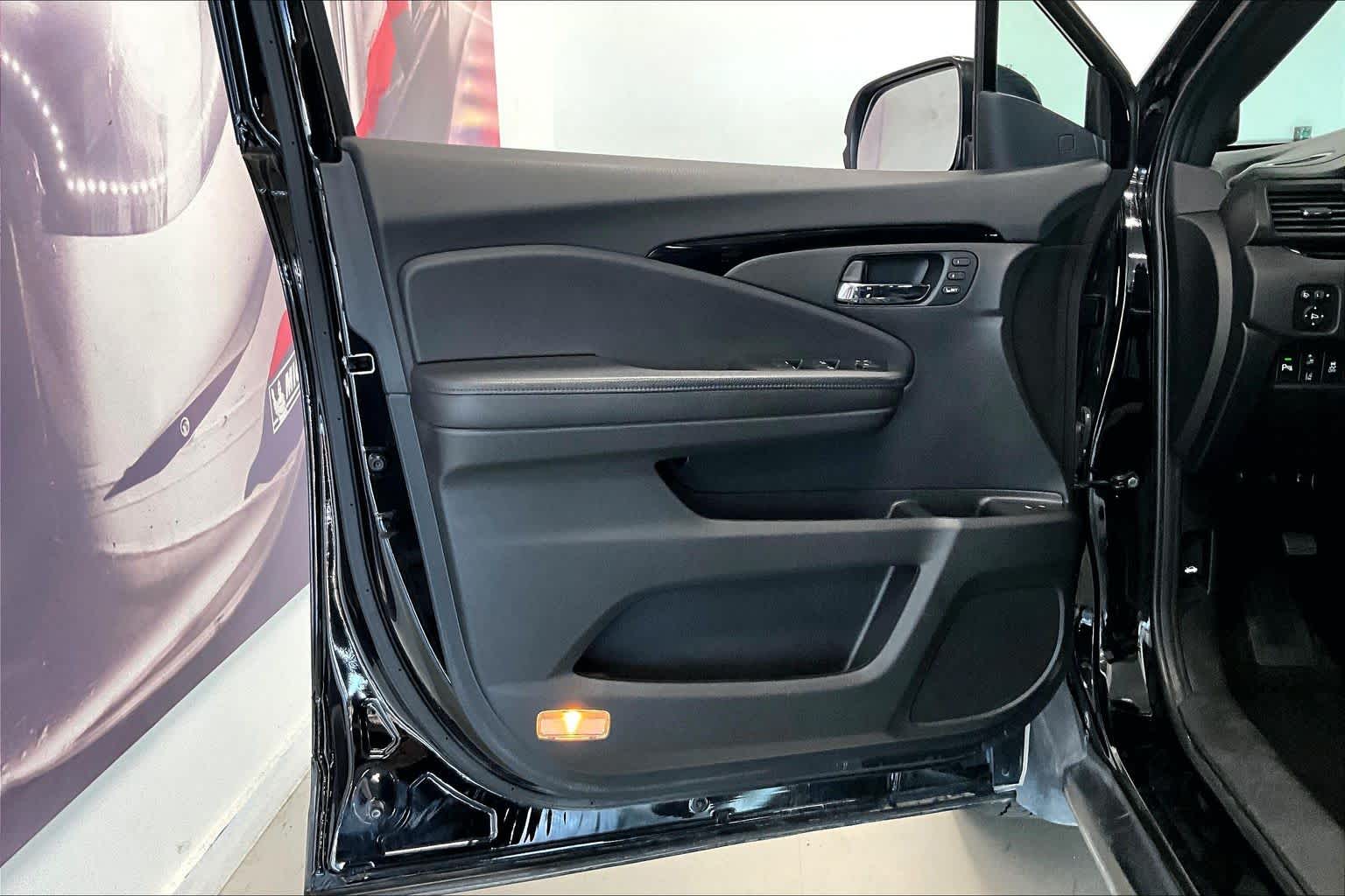 Thumbnail: 2021 Honda Passport - 24