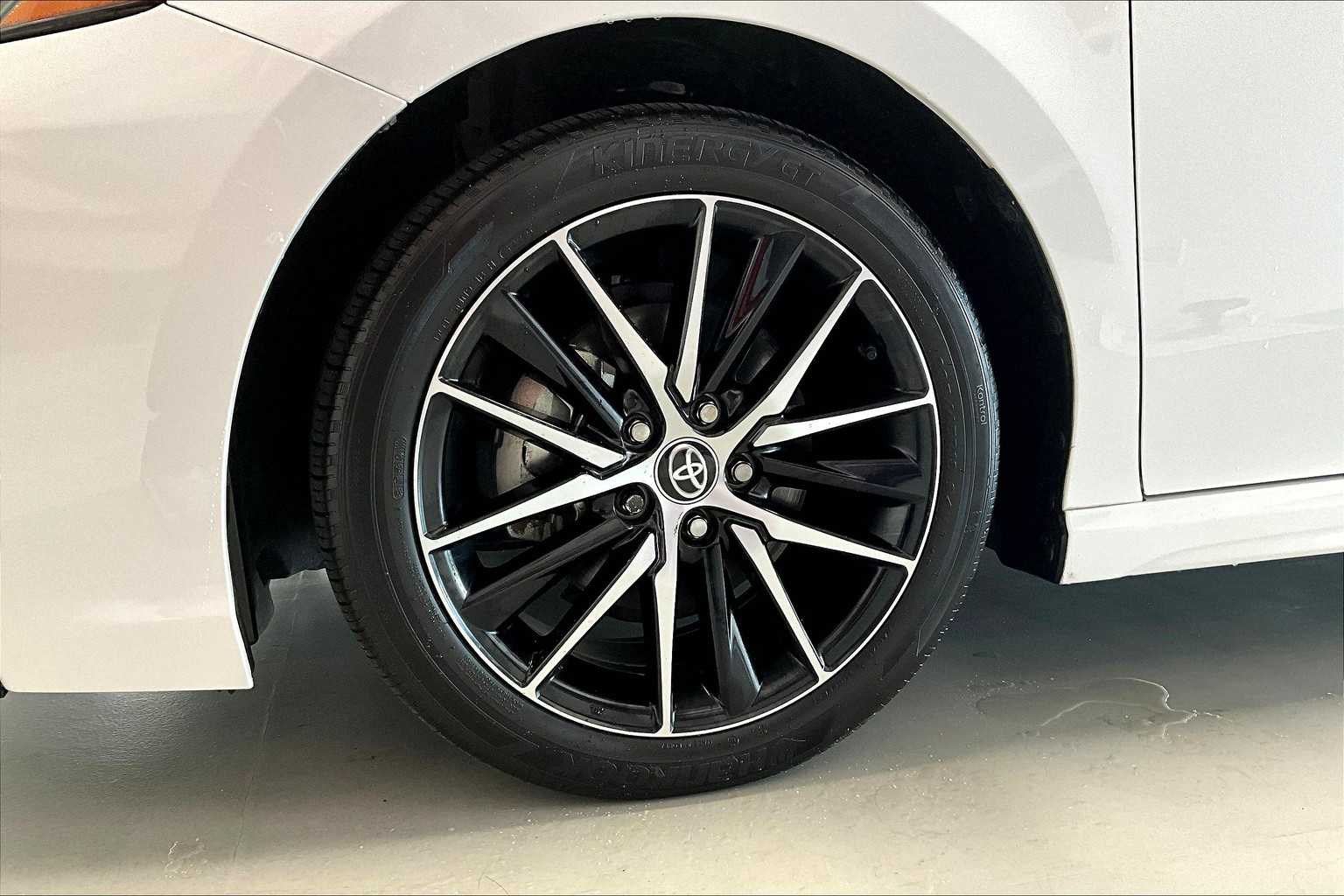 Thumbnail: 2023 Toyota Camry - 8