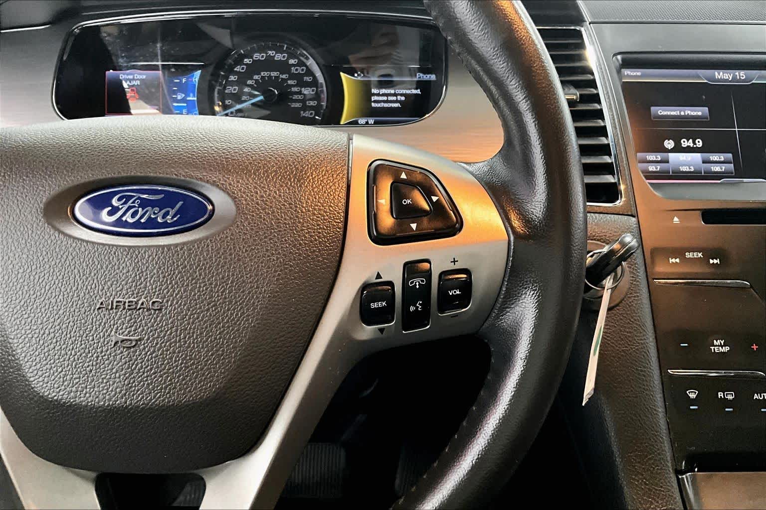 Thumbnail: 2014 Ford Taurus - 22